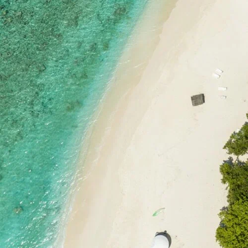 44-Bikini-Beach_Kamadhoo_17_Kamadhoo-Inn_Baa_Hanifaru-Bay_Maldives-scaled-500×500
